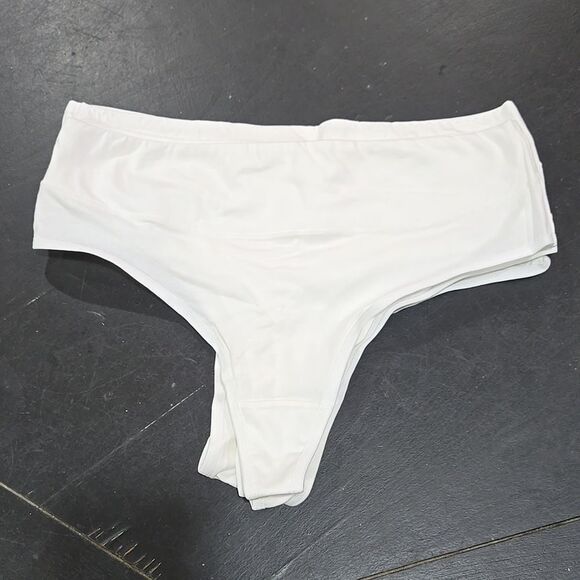 🖤5/$20🖤 5 pairs white thong panties.. - Picture 1 of 7